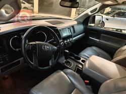 تويوتا سيكويا